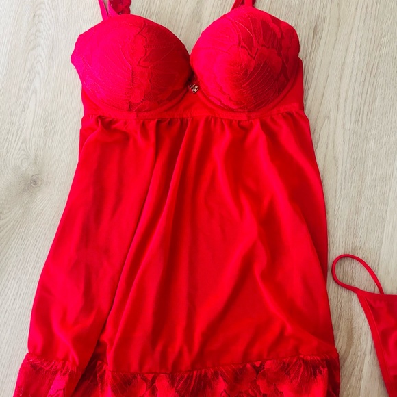 Lingerie - Picture 3 of 11